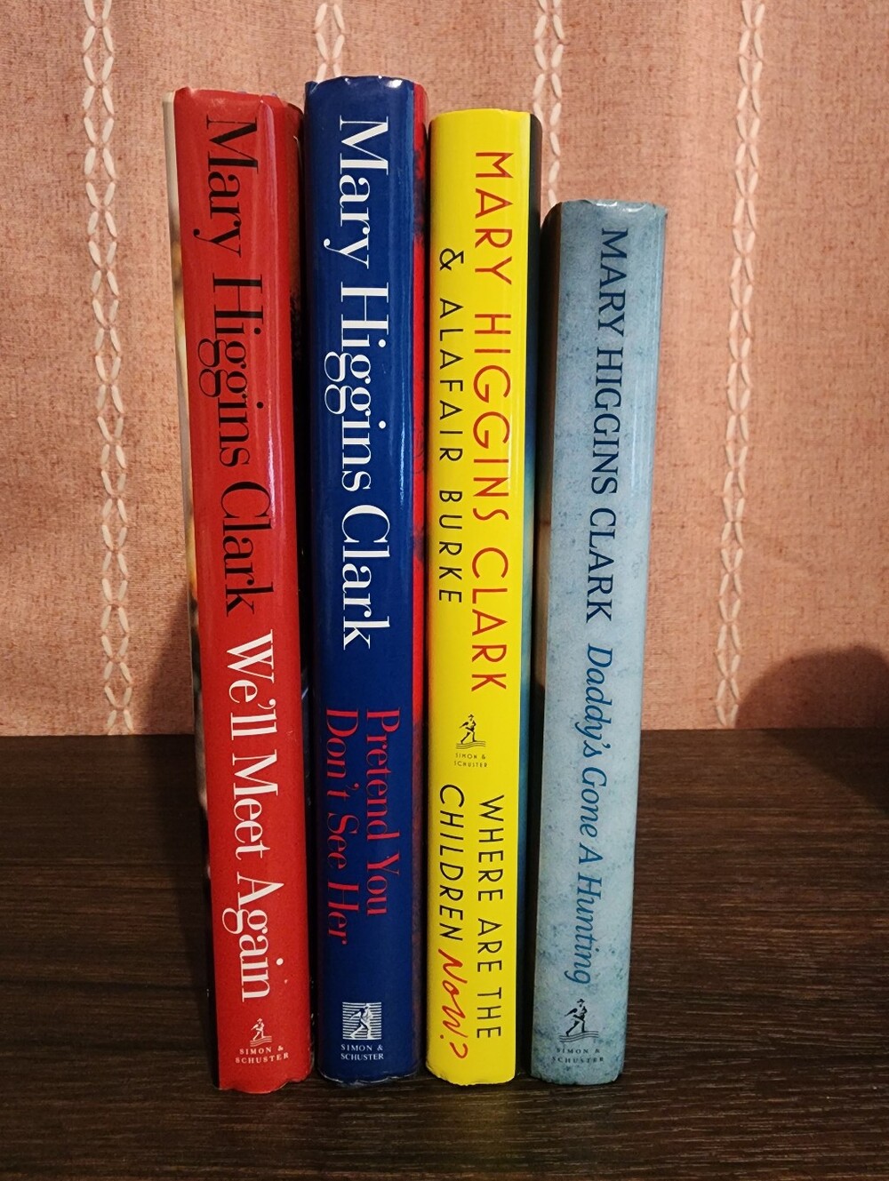 Mary Higgins Clark Book Lot